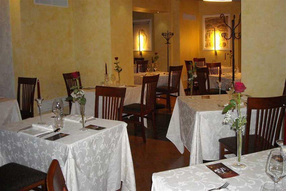 Relais Villa Fornari Camerino Exterior photo